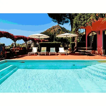 Dom wakacyjny Casa Emme Sea Front, Giardini *