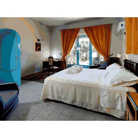 Casa Emme Sea Front, Giardini Taormina
